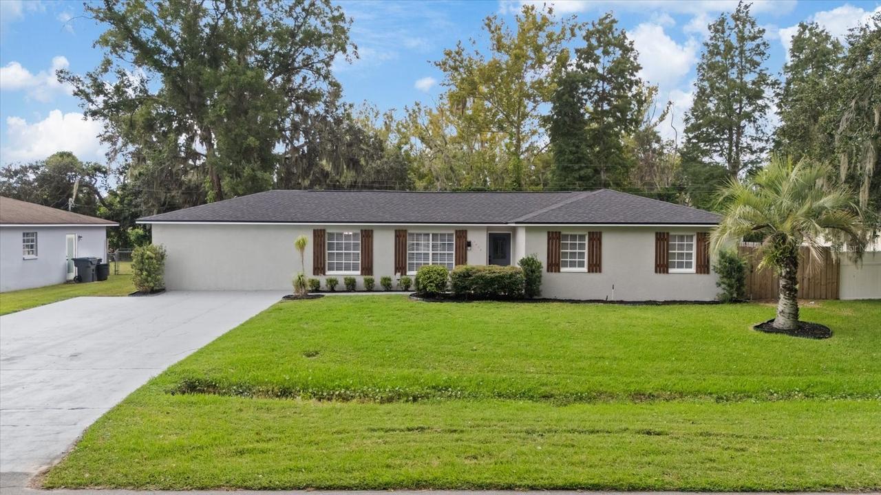 3417 Lori Ln., Lakeland, FL 33801