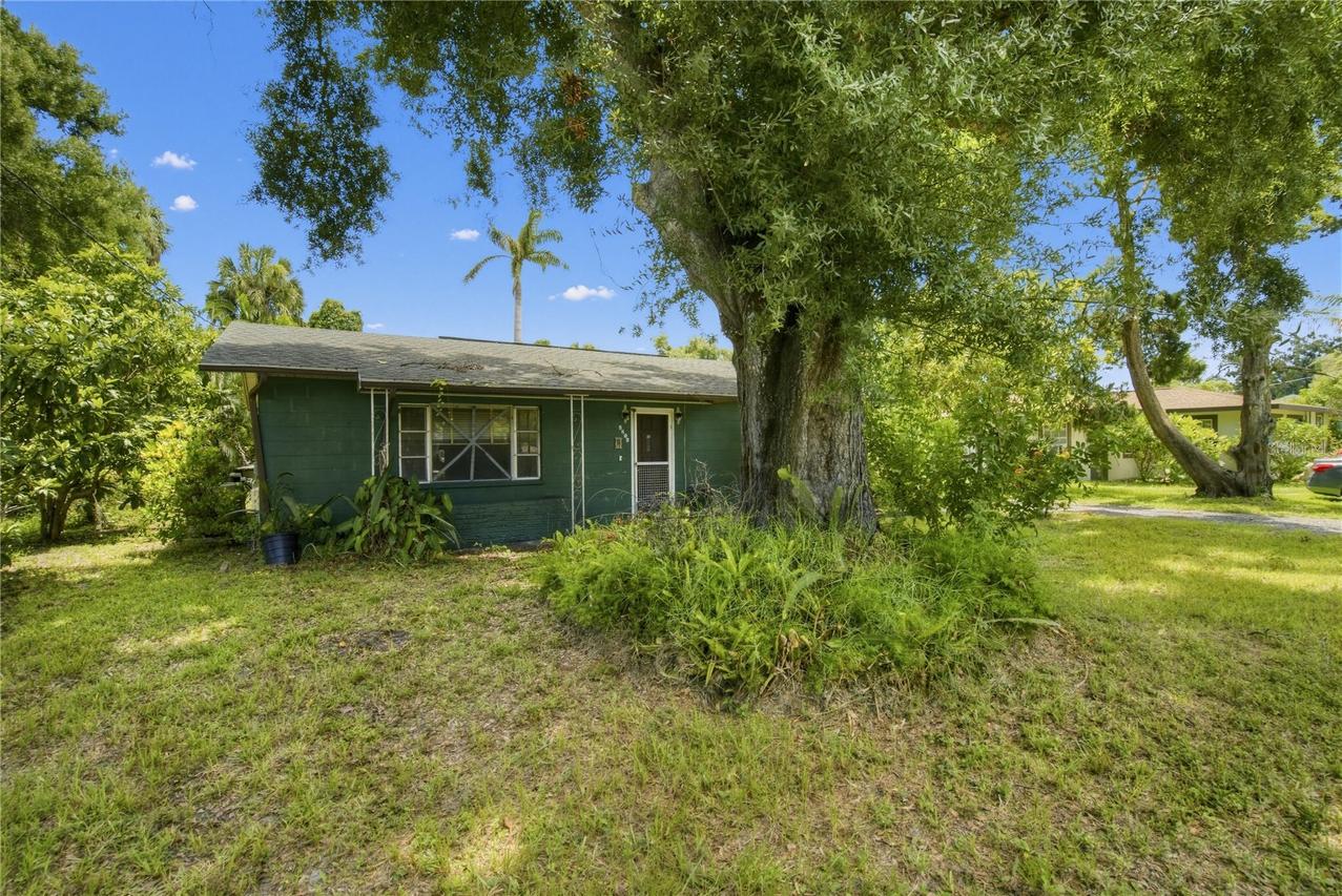 5803 13th St., Bradenton, FL 34203