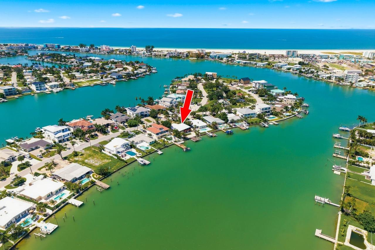 31 Dolphin Dr., Treasure Island, FL 33706