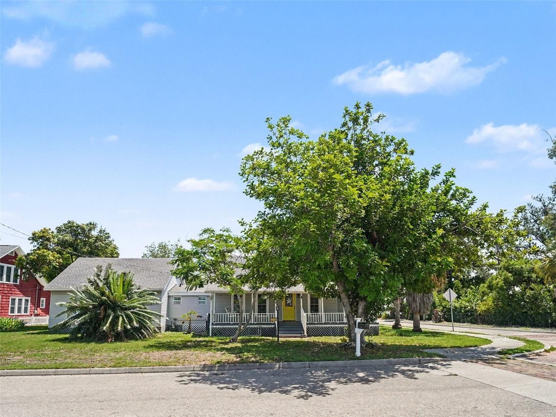 502 7th Ave., Palmetto, FL 34221