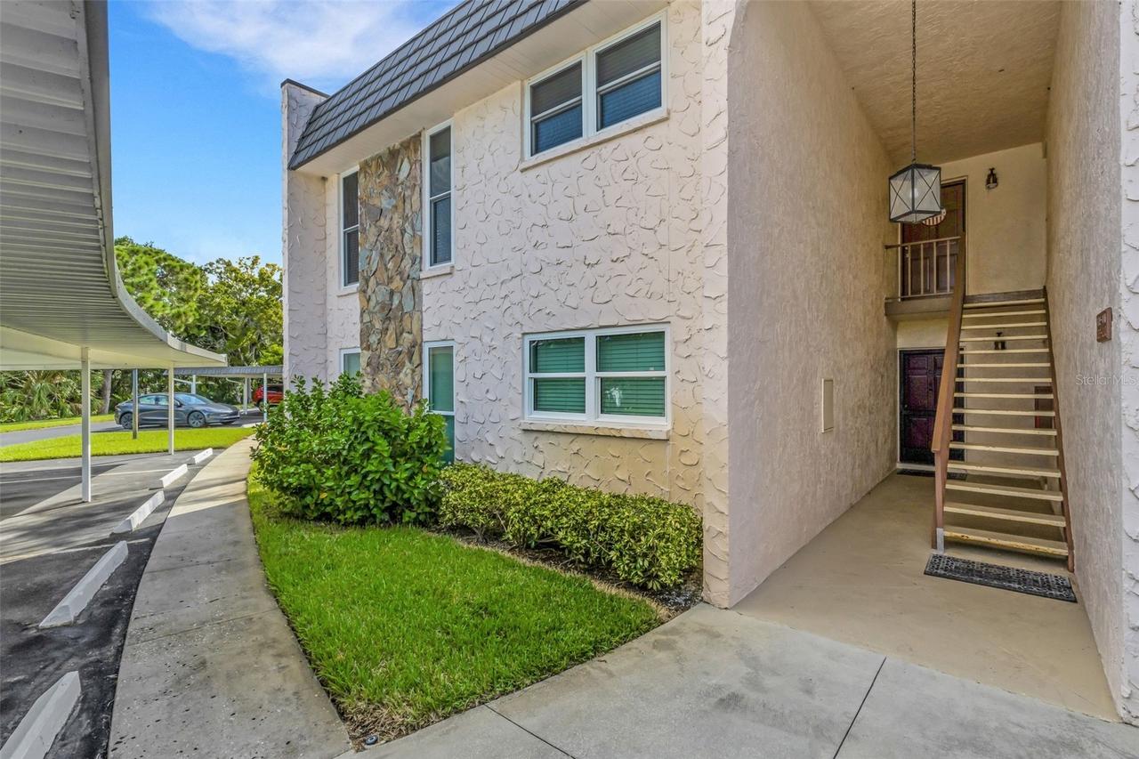 209 Fernwood Cir., Seminole, FL 33777