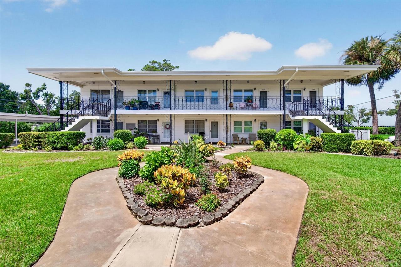 138 36th Ave. #208 W, St Petersburg, FL 33704