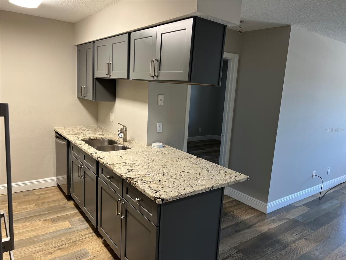 208 Red Cedar Pl., Brandon, FL 33510