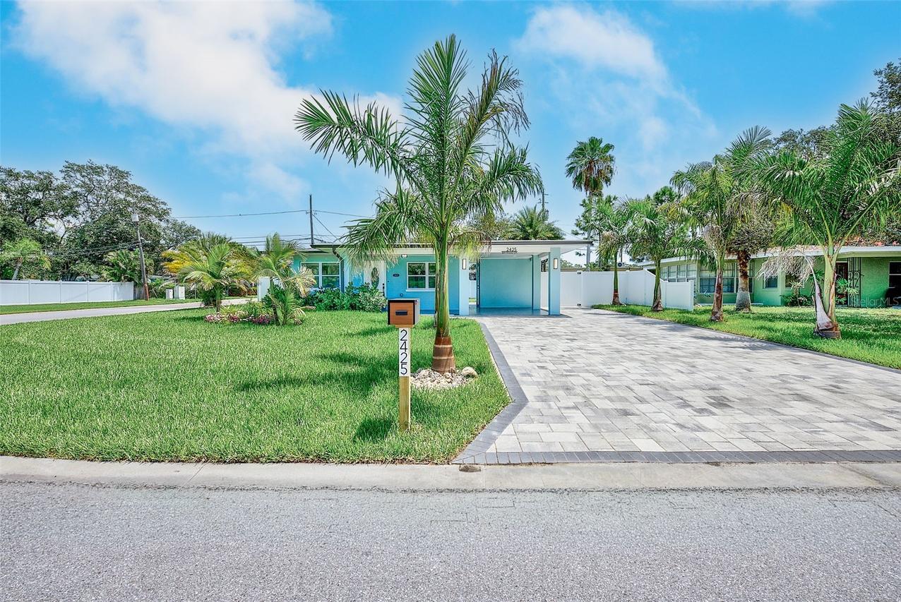 2425 Baywood Dr., Dunedin, FL 34698