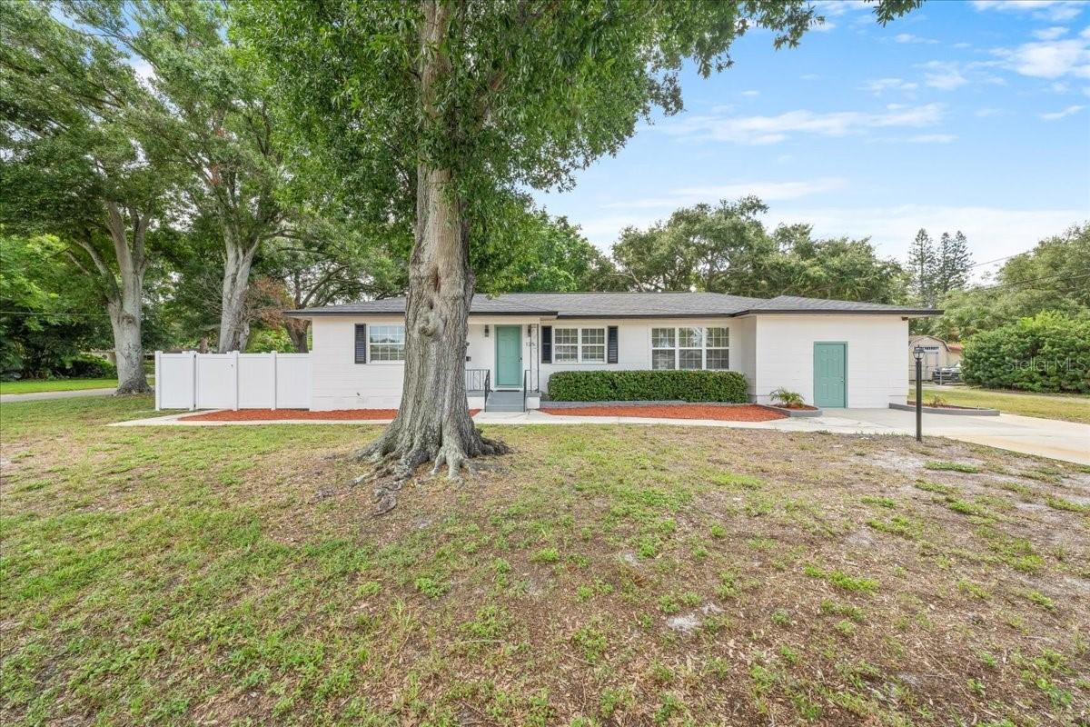 125 61st St., St Petersburg, FL 33710