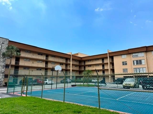 5820 N Church Ave. #256, Tampa, FL 33614