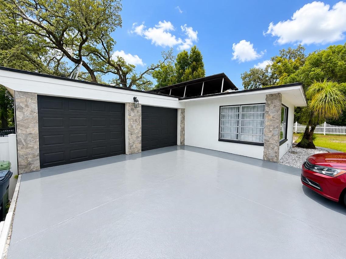 8907 El Portal Dr., Tampa, FL 33604