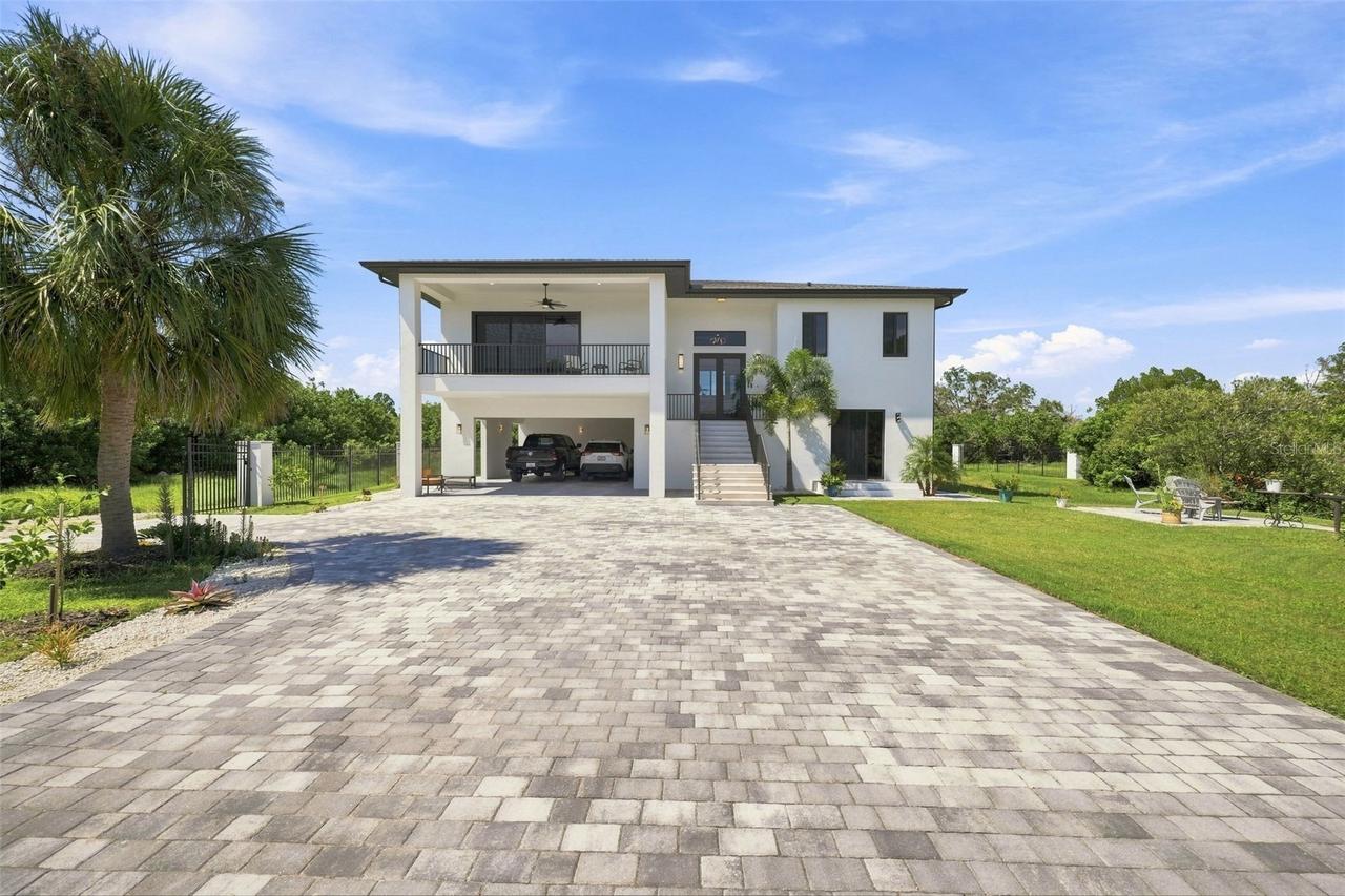 5035 Bay Blvd., Port Richey, FL 34668