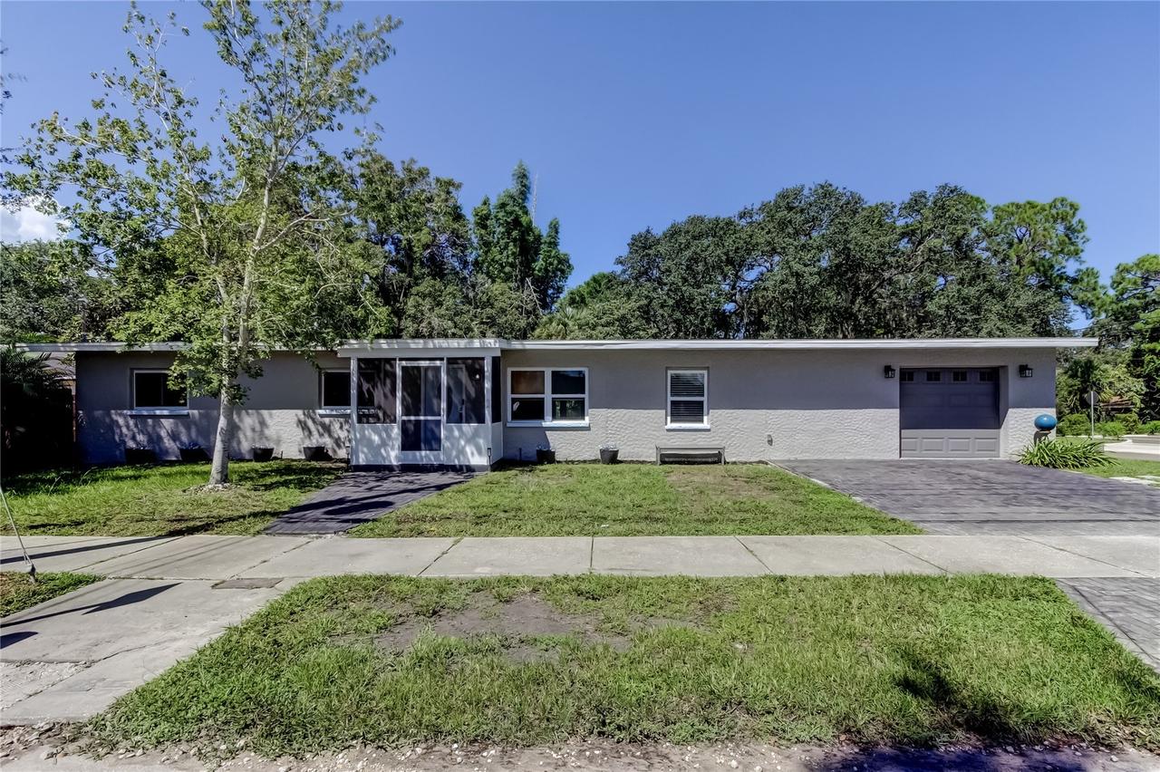 375 10th Ave., Safety Harbor, FL 34695