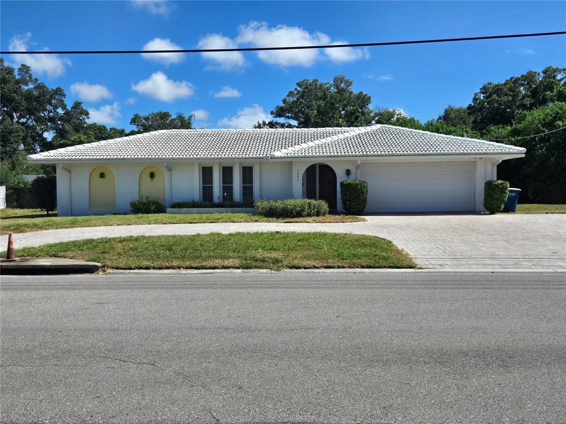 1255 Palmetto St., Clearwater, FL 33755