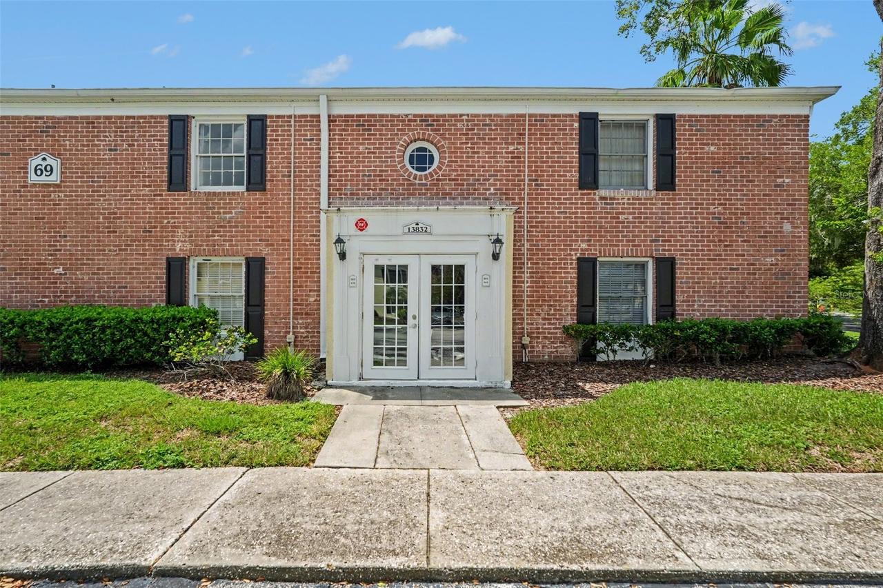 13832 Orange Sunset Dr. #101, Tampa, FL 33618