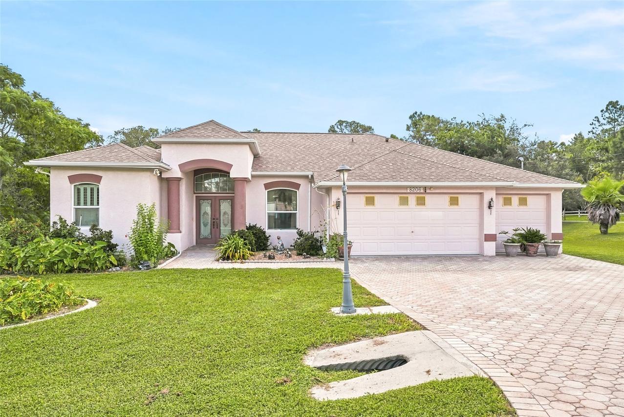 8206 Nightingale Rd., Weeki Wachee, FL 34613