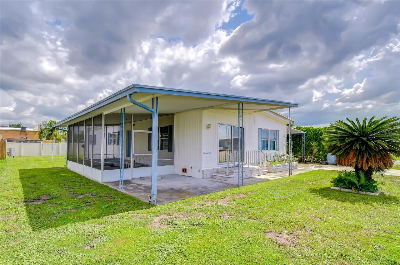 35144 Ada Ave., Zephyrhills, FL 33541