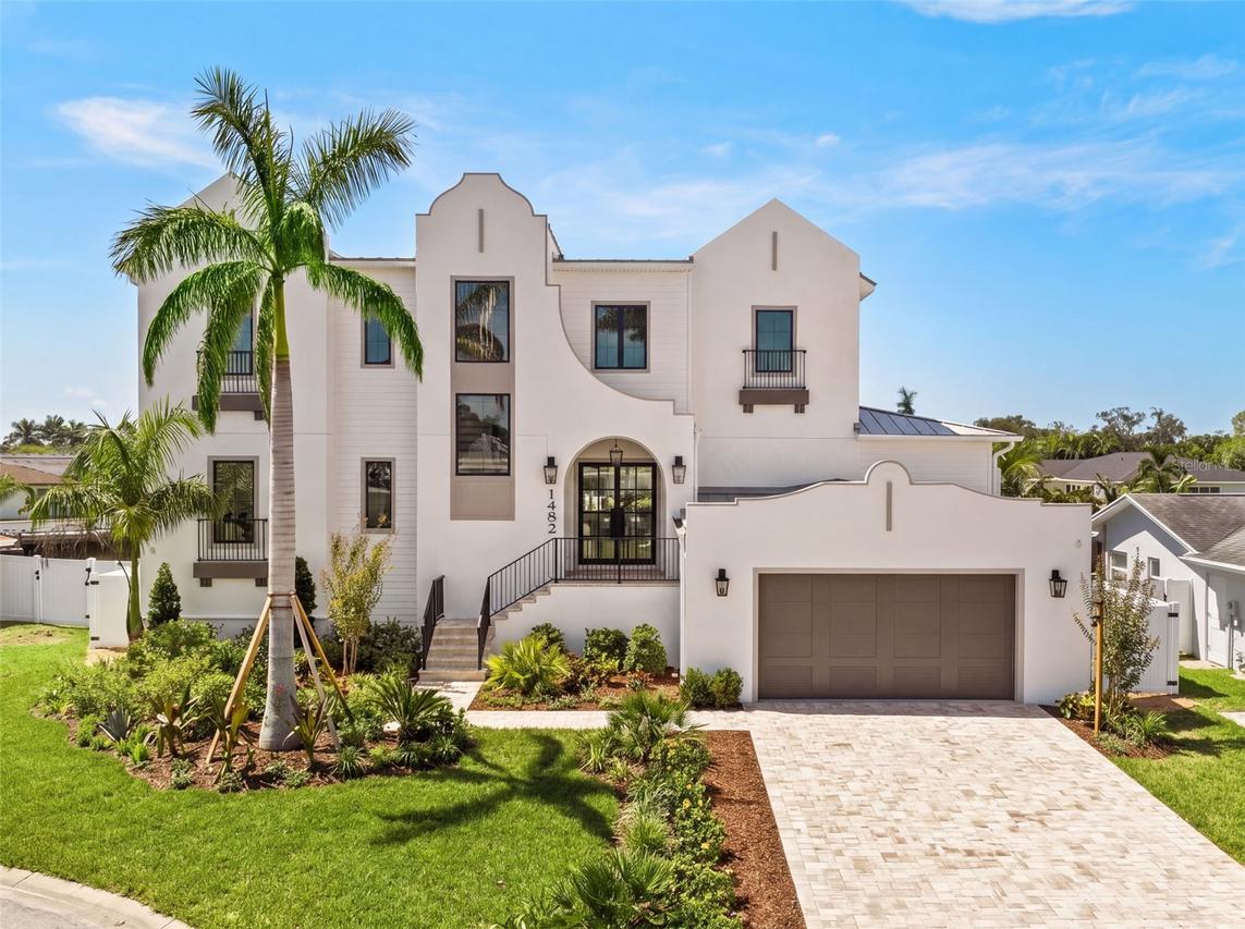 1482 51st Ave., St Petersburg, FL 33703