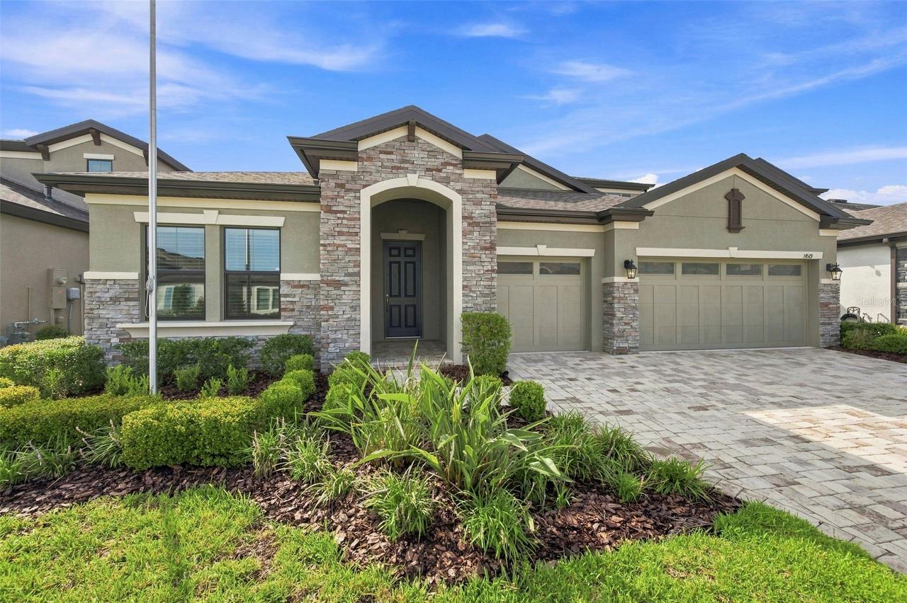 14519 Woodland Spur Dr., Lithia, FL 33547