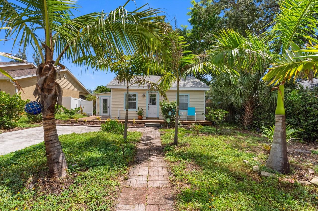 2222 Quincy St., St Petersburg, FL 33711