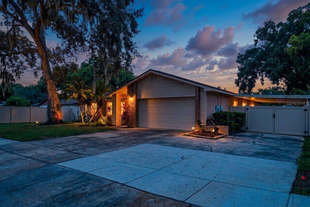 613 Pine Forest Dr., Brandon, FL 33511