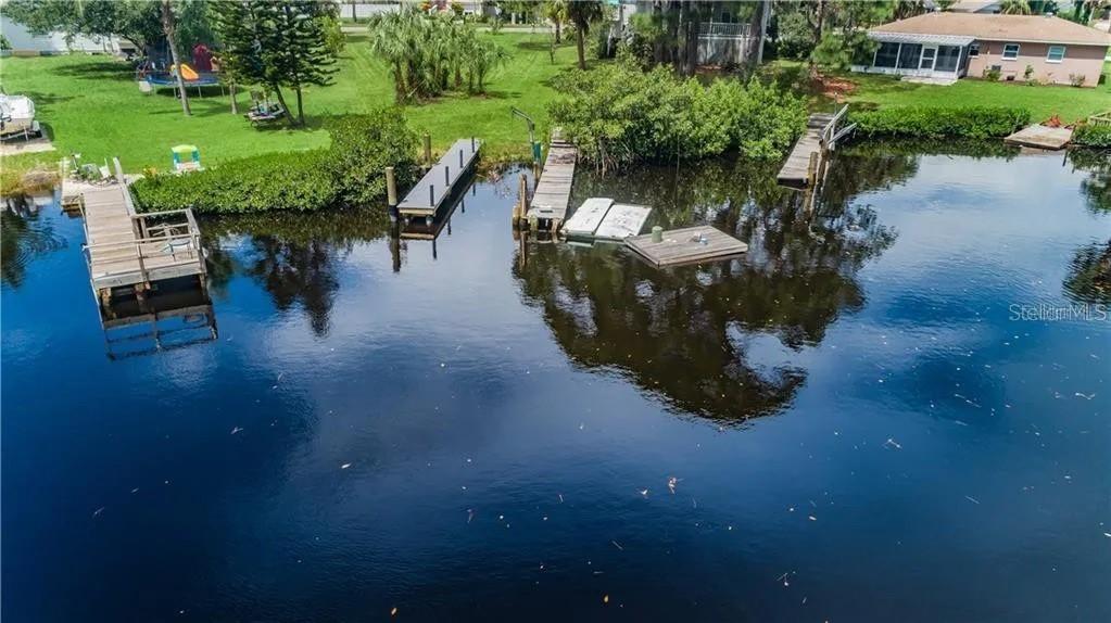 808 Riverside Dr., Tarpon Springs, FL 34689