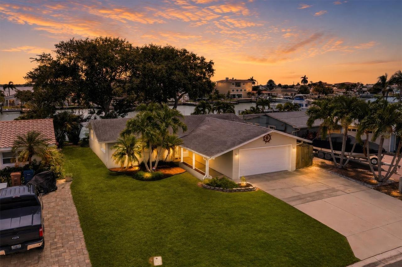 541 Lillian Dr., Madeira Beach, FL 33708