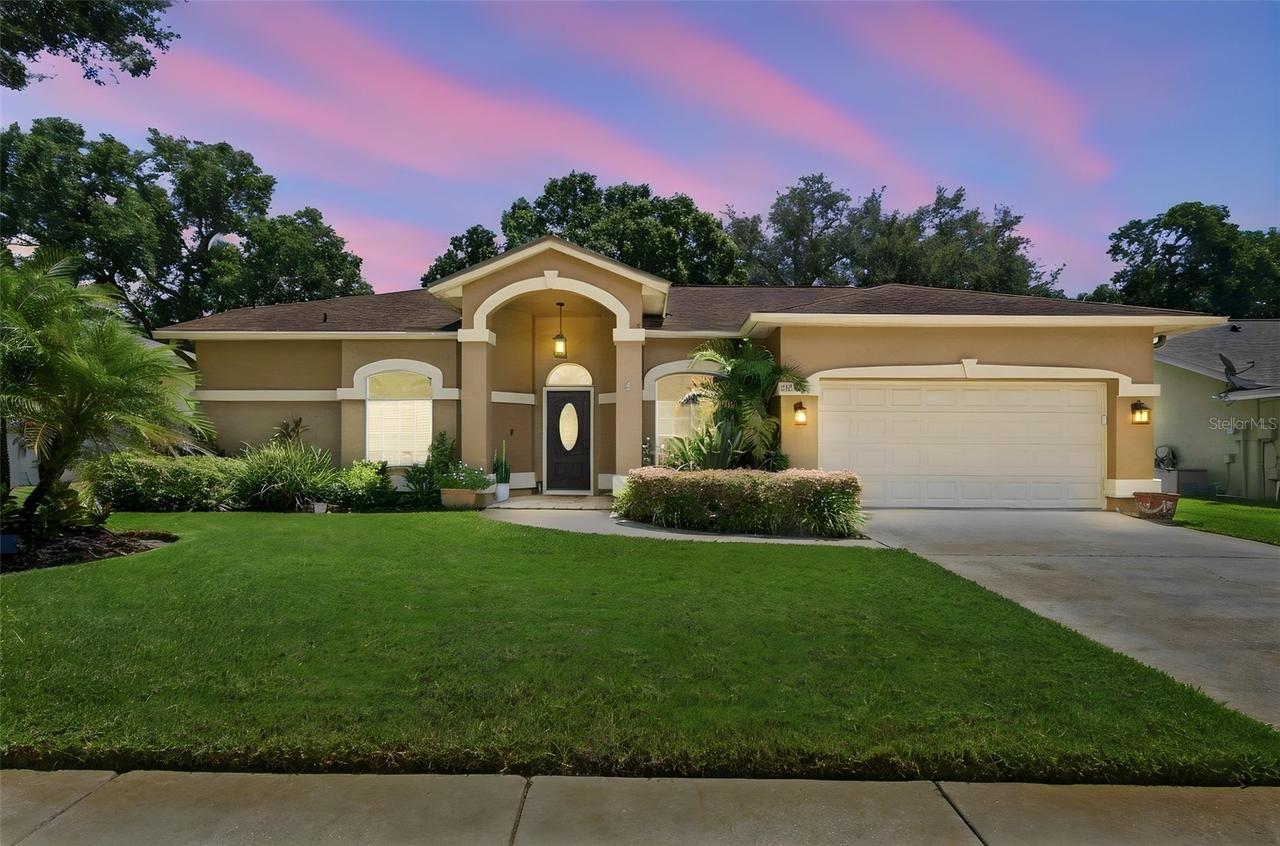 2244 Groveland Dr., Lutz, FL 33549