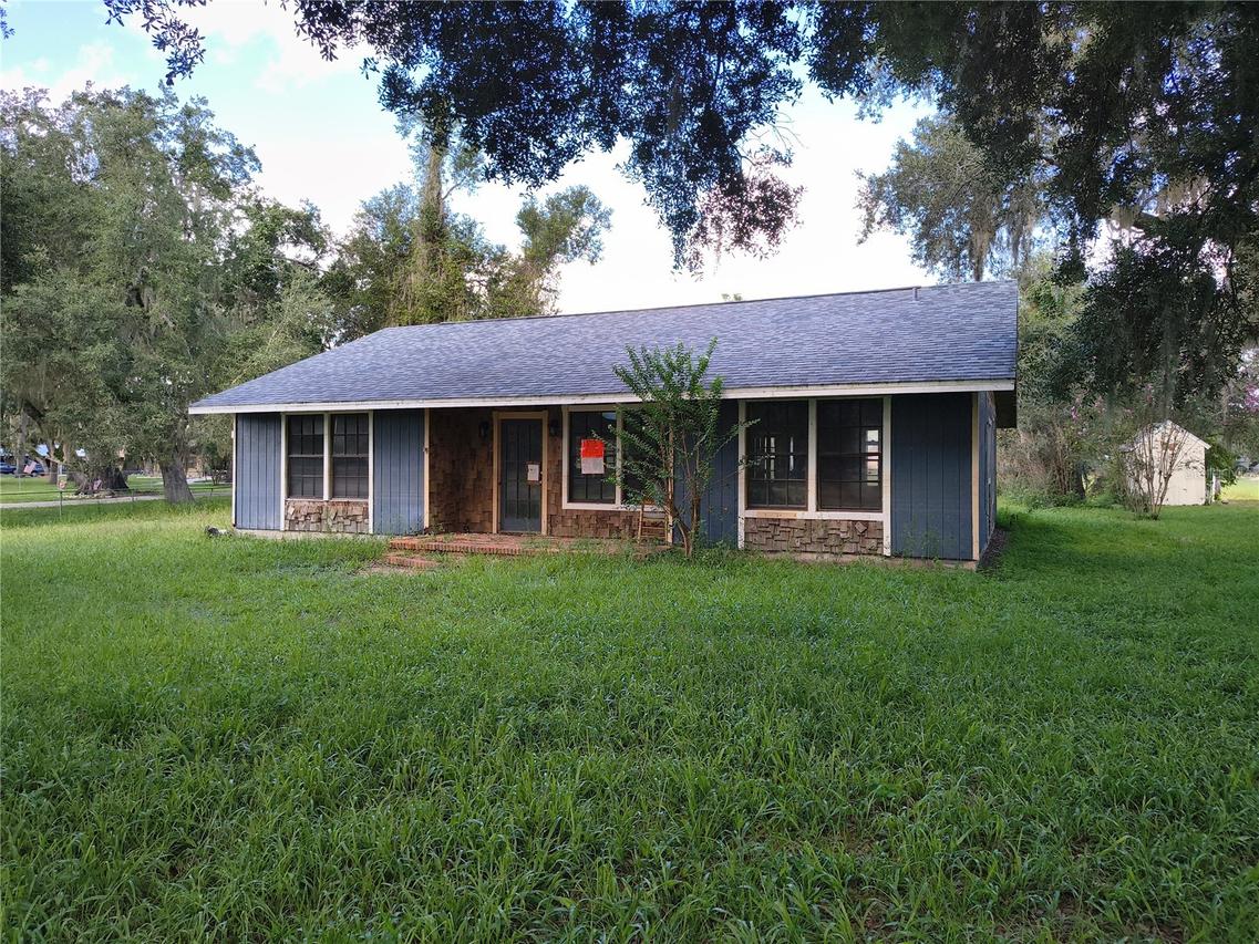 5125 Lakewood Dr., Dade City, FL 33523