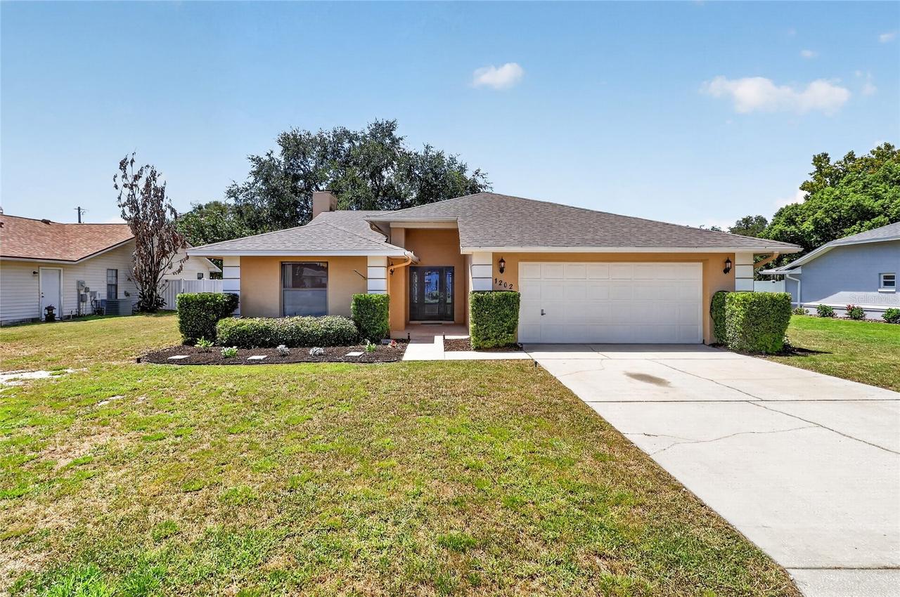 1202 Valencia Ln., Auburndale, FL 33823