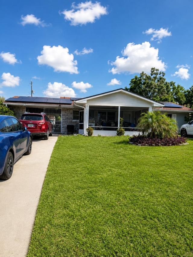 811 Hillside Ave., Lake Wales, FL 33853
