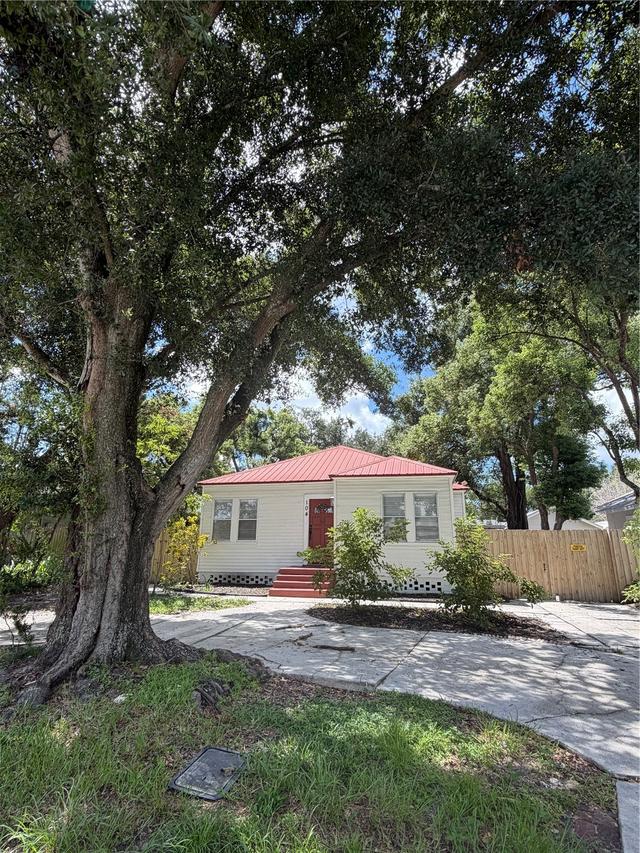 104 W Lambright St., Tampa, FL 33604