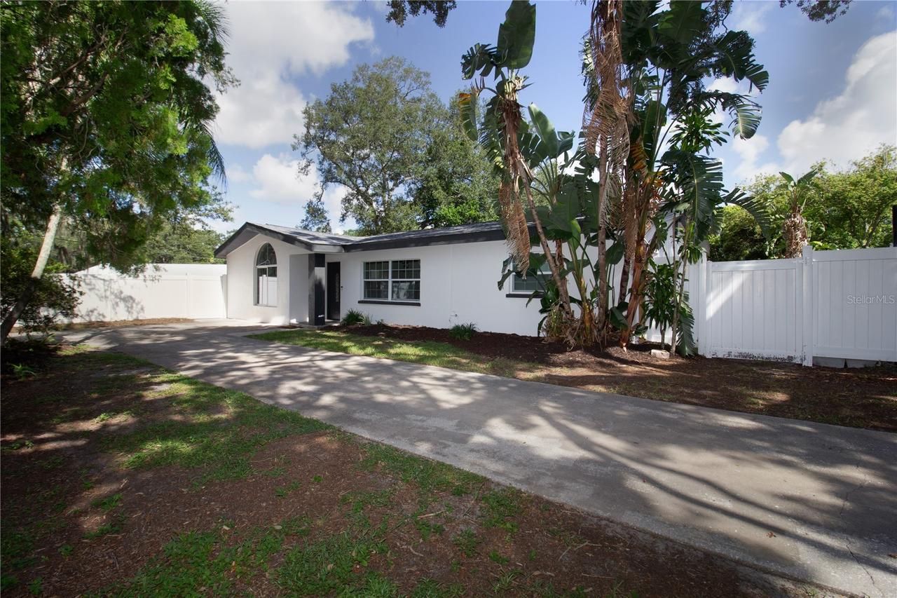 2720 State Road 590 Rd., Clearwater, FL 33759