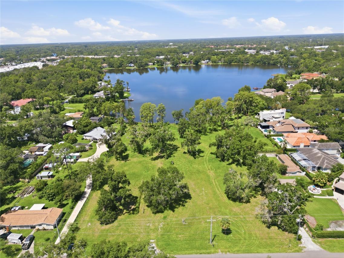 13414 & 13416 N Lincoln Ave., Tampa, FL 33618