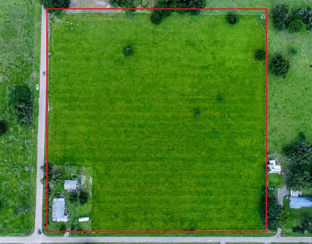 3984 Dixiana Dr., Bowling Green, FL 33834