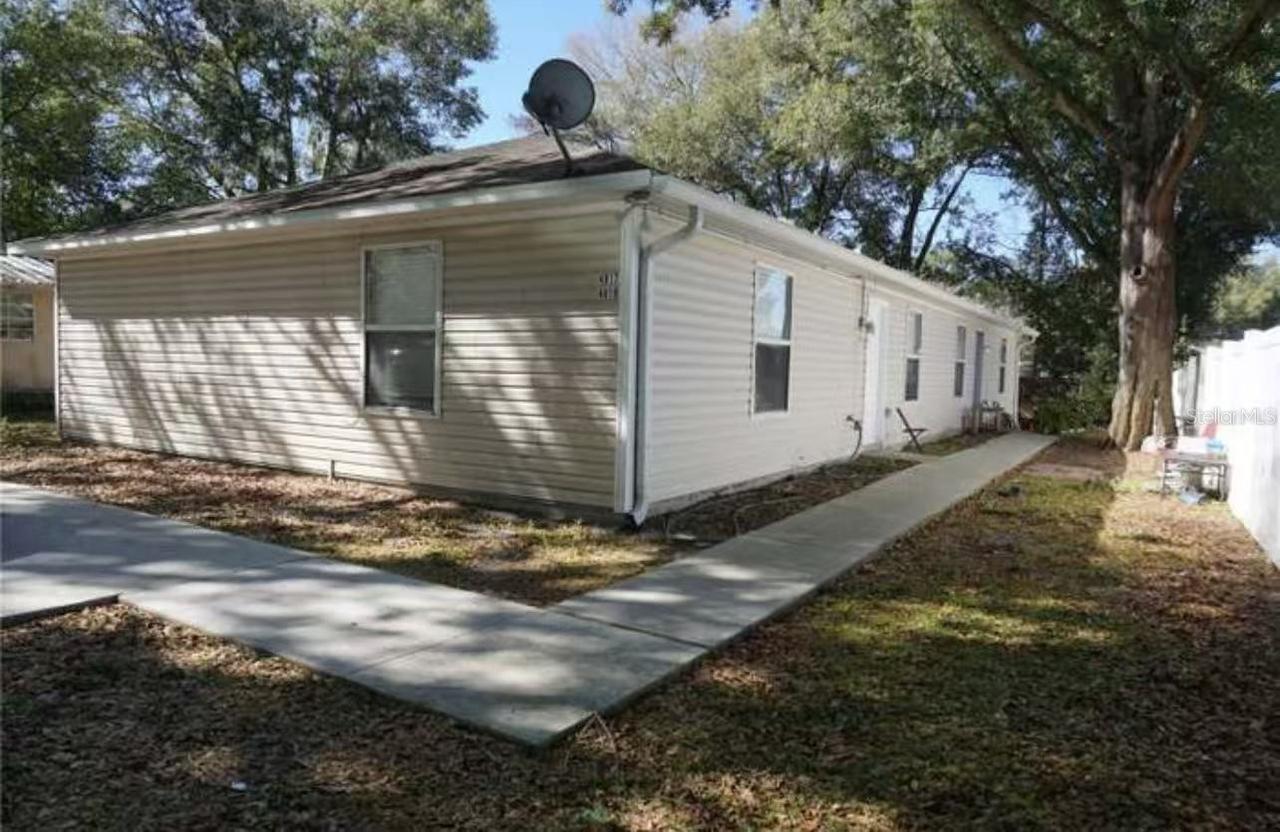 4917 18th St., Zephyrhills, FL 33542