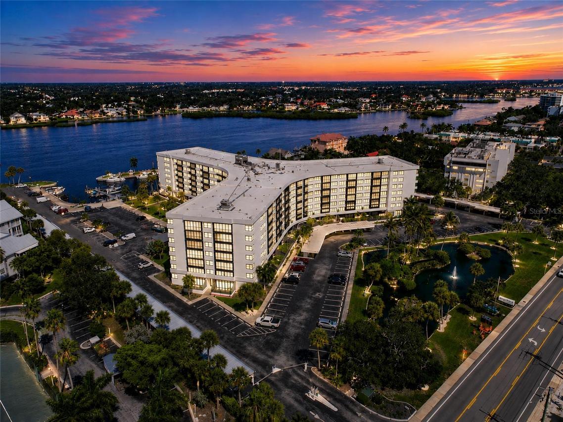 5855 Midnight Pass Rd. #222, Sarasota, FL 34242