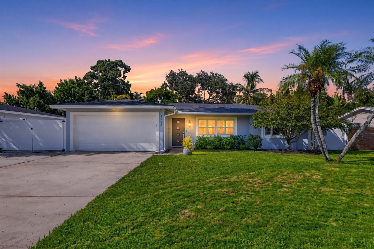 1743 Delaware Ave., St Petersburg, FL 33703