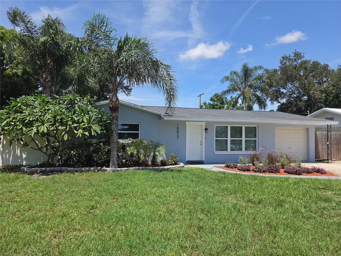 10827 Village Green Ave., Seminole, FL 33772
