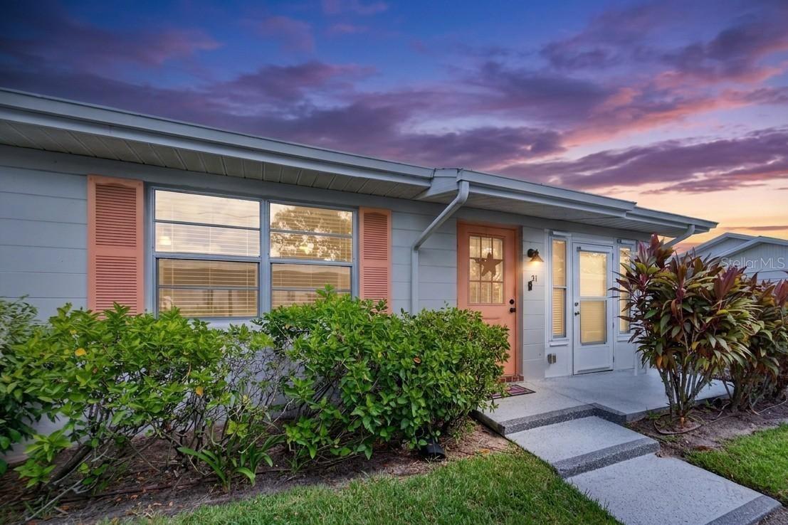 401 De Grasse Pl. #21, Sun City Center, FL 33573