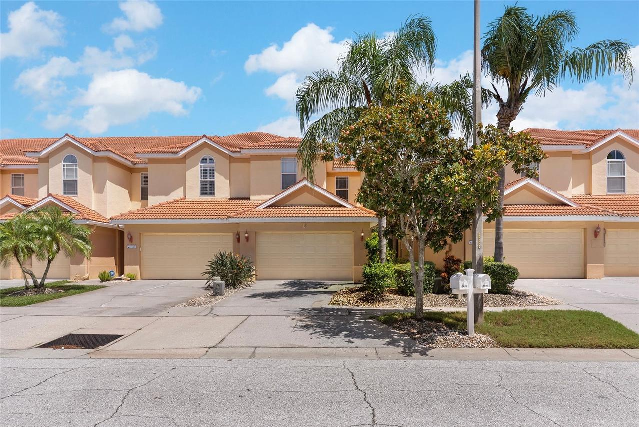 1437 Ridge Ter., Tarpon Springs, FL 34689