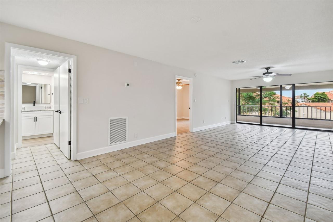 4800 Brittany Dr. #102, St Petersburg, FL 33715