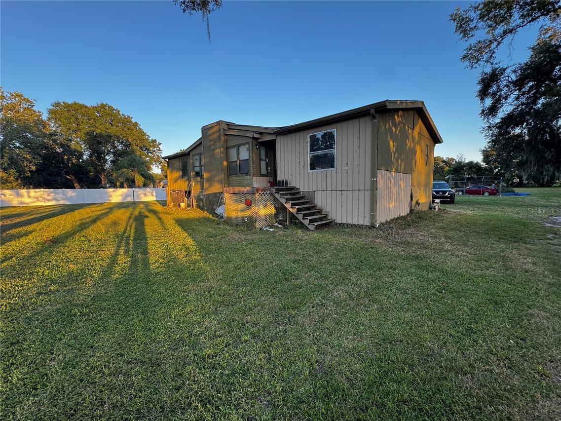 33346 Arthur Dr., Wesley Chapel, FL 33543