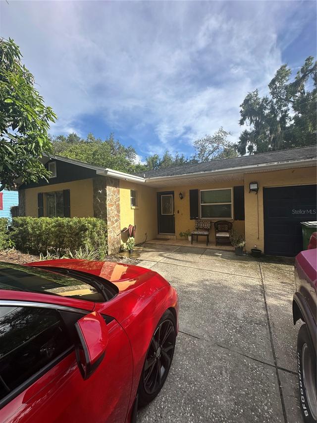 4605 E Yukon St., Tampa, FL 33617