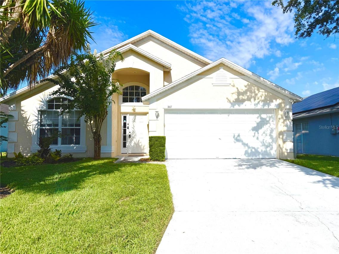 207 Langham Dr., Davenport, FL 33897