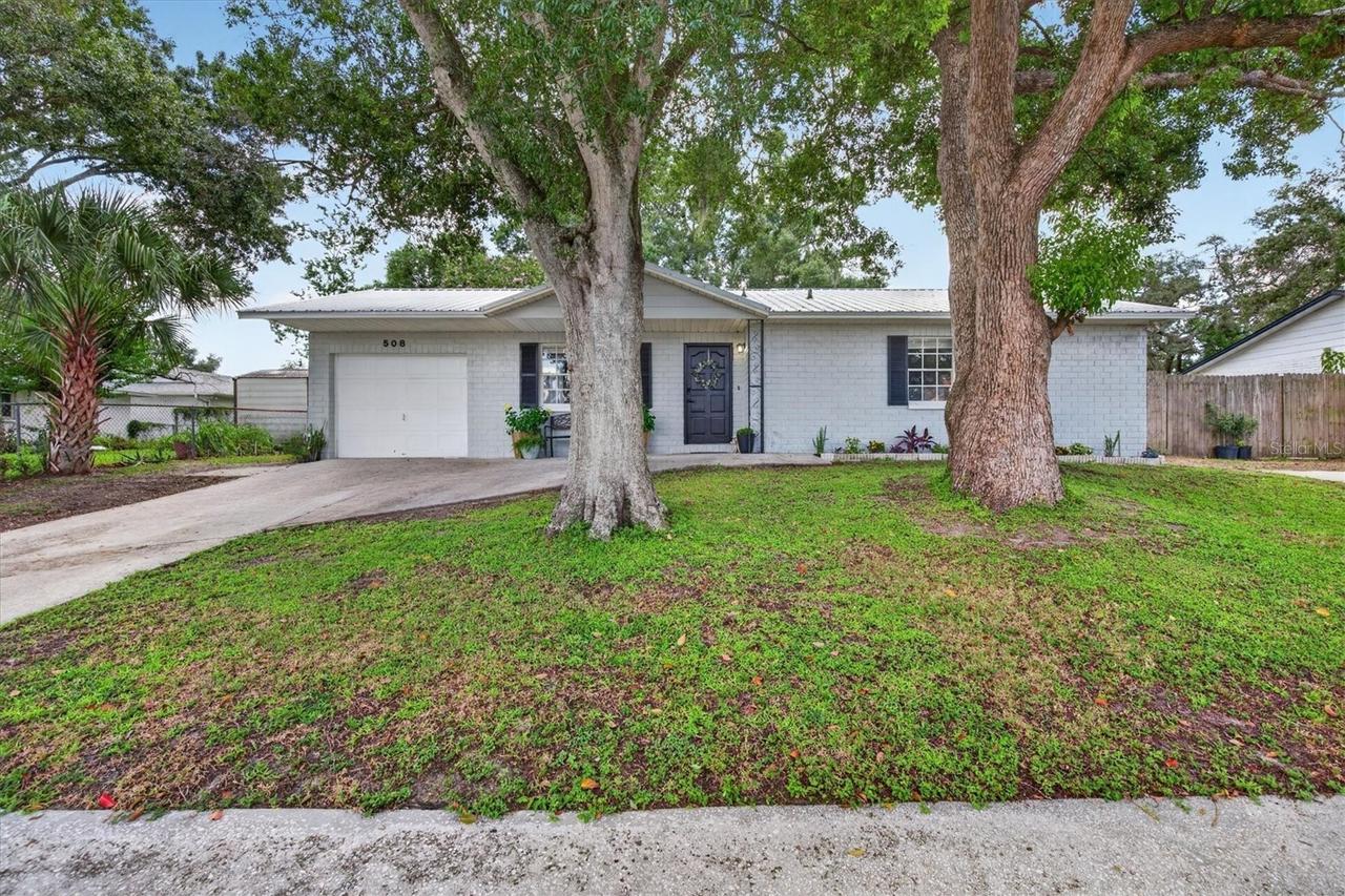 508 Cocoplum Dr., Seffner, FL 33584