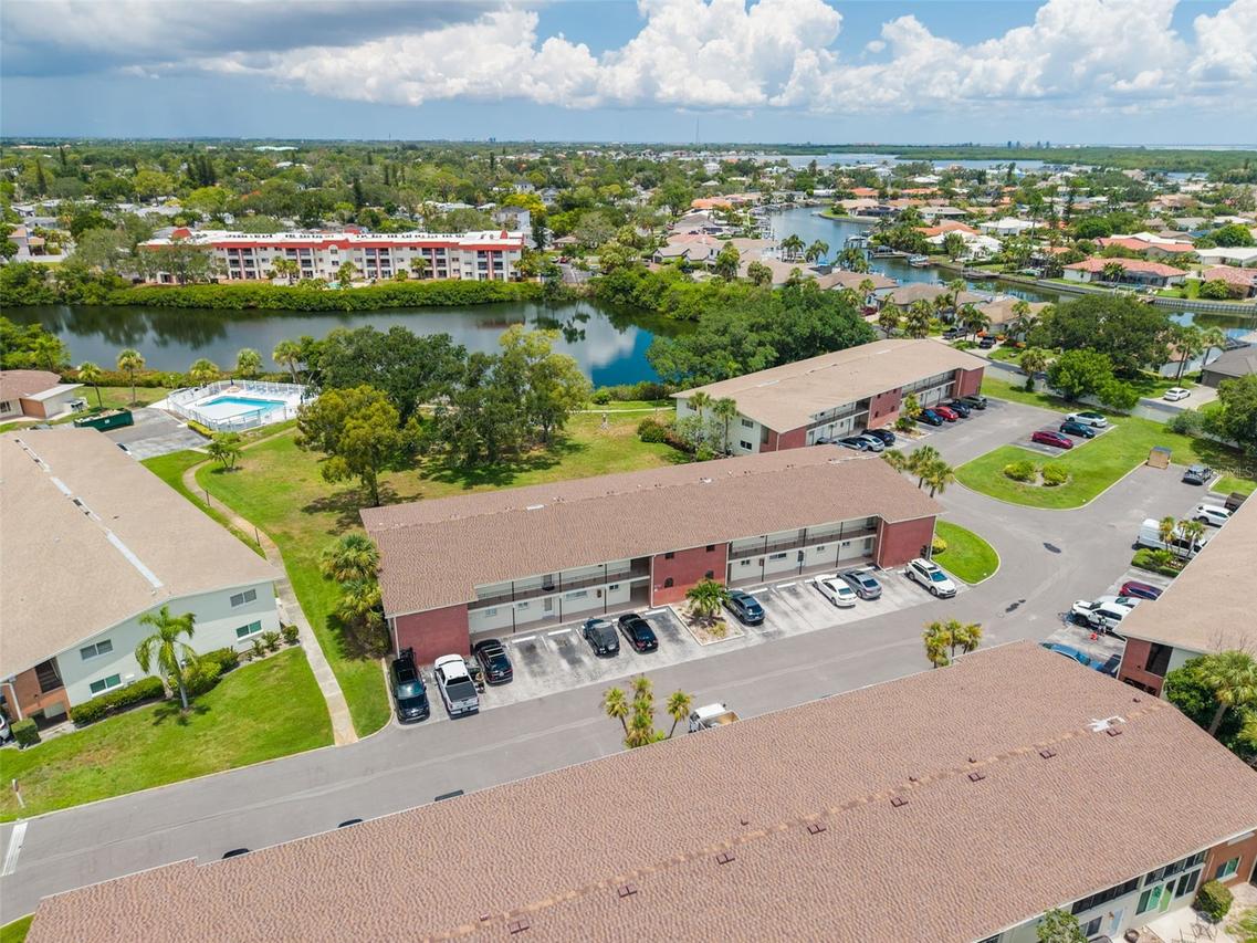 4550 Overlook Dr. #152, St Petersburg, FL 33703