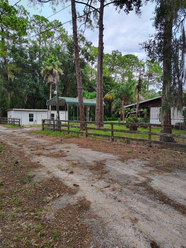 1741 Banana Rd., Lakeland, FL 33810