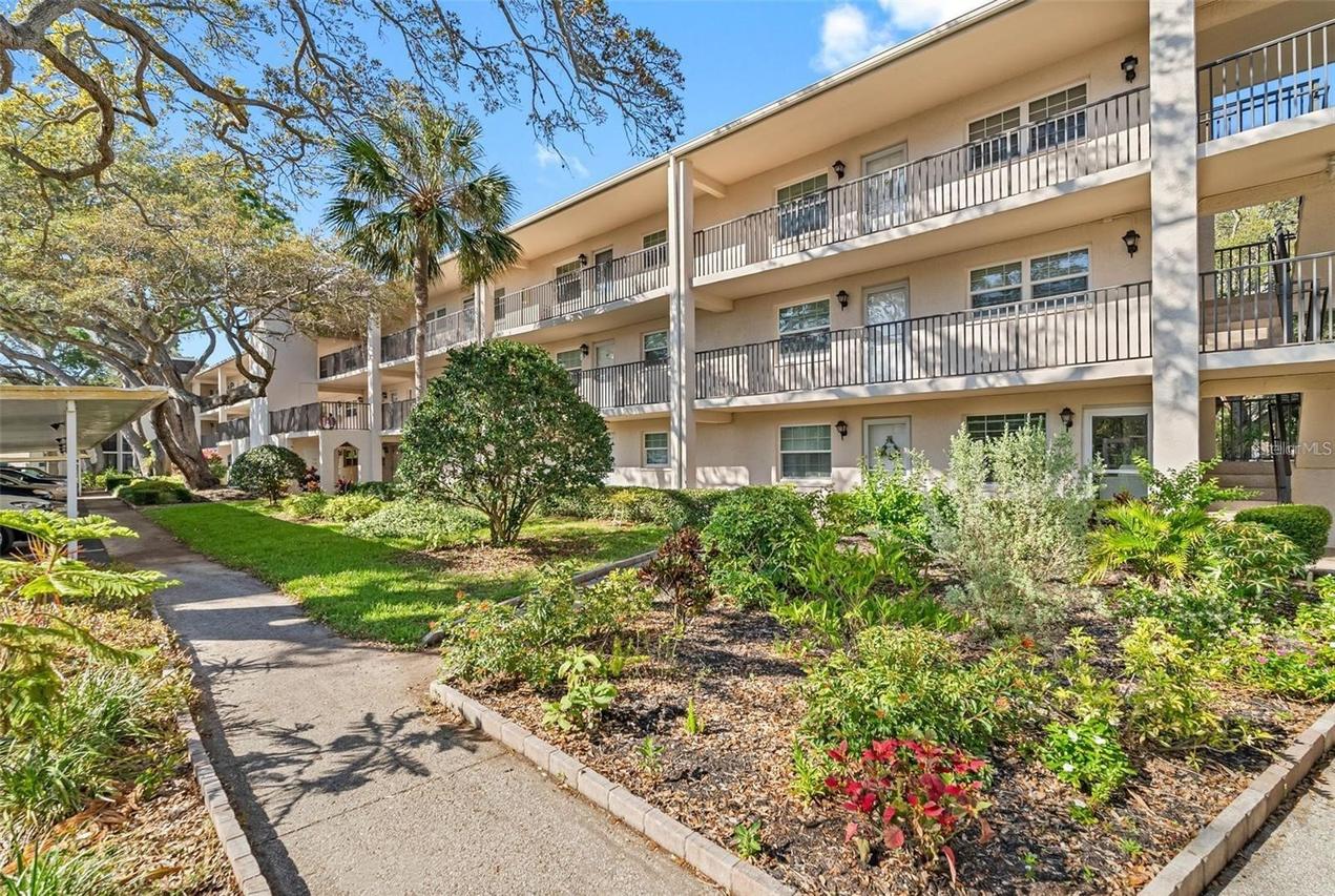 870 Virginia St. #104, Dunedin, FL 34698