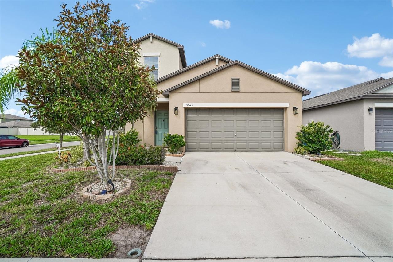 9663 Channing Hill Dr., Sun City Center, FL 33573