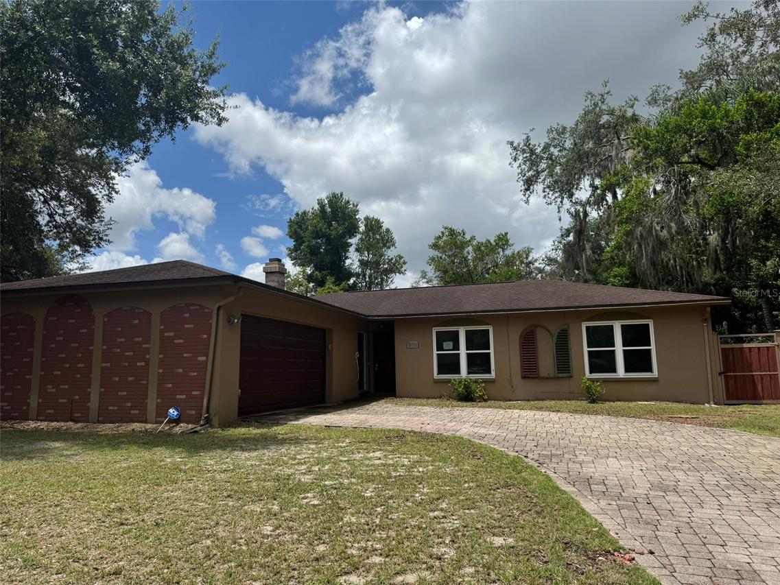 10916 N 19th St., Tampa, FL 33612