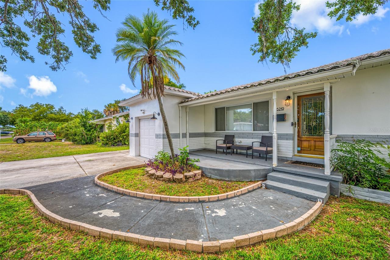 6219 Hampton Dr., St Petersburg, FL 33710