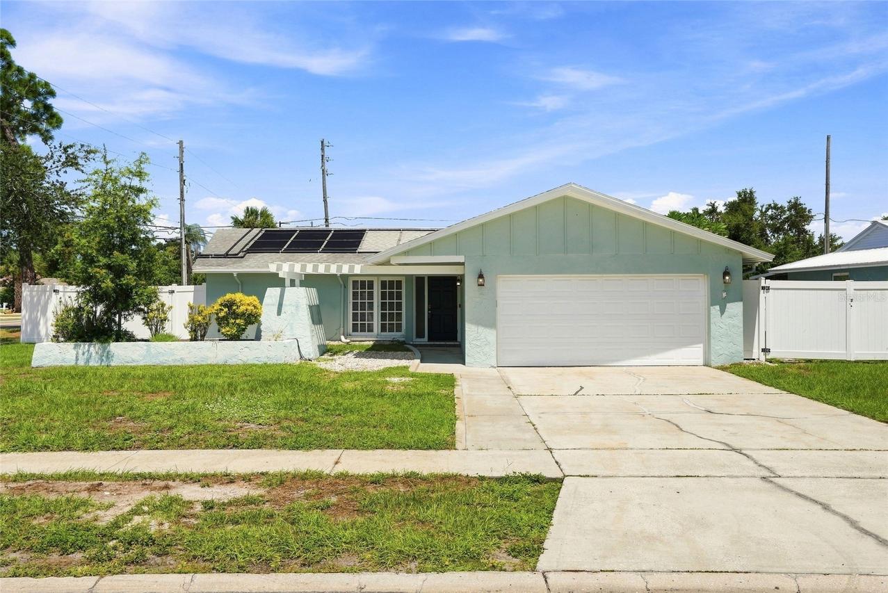 13691 Serena Dr., Largo, FL 33774