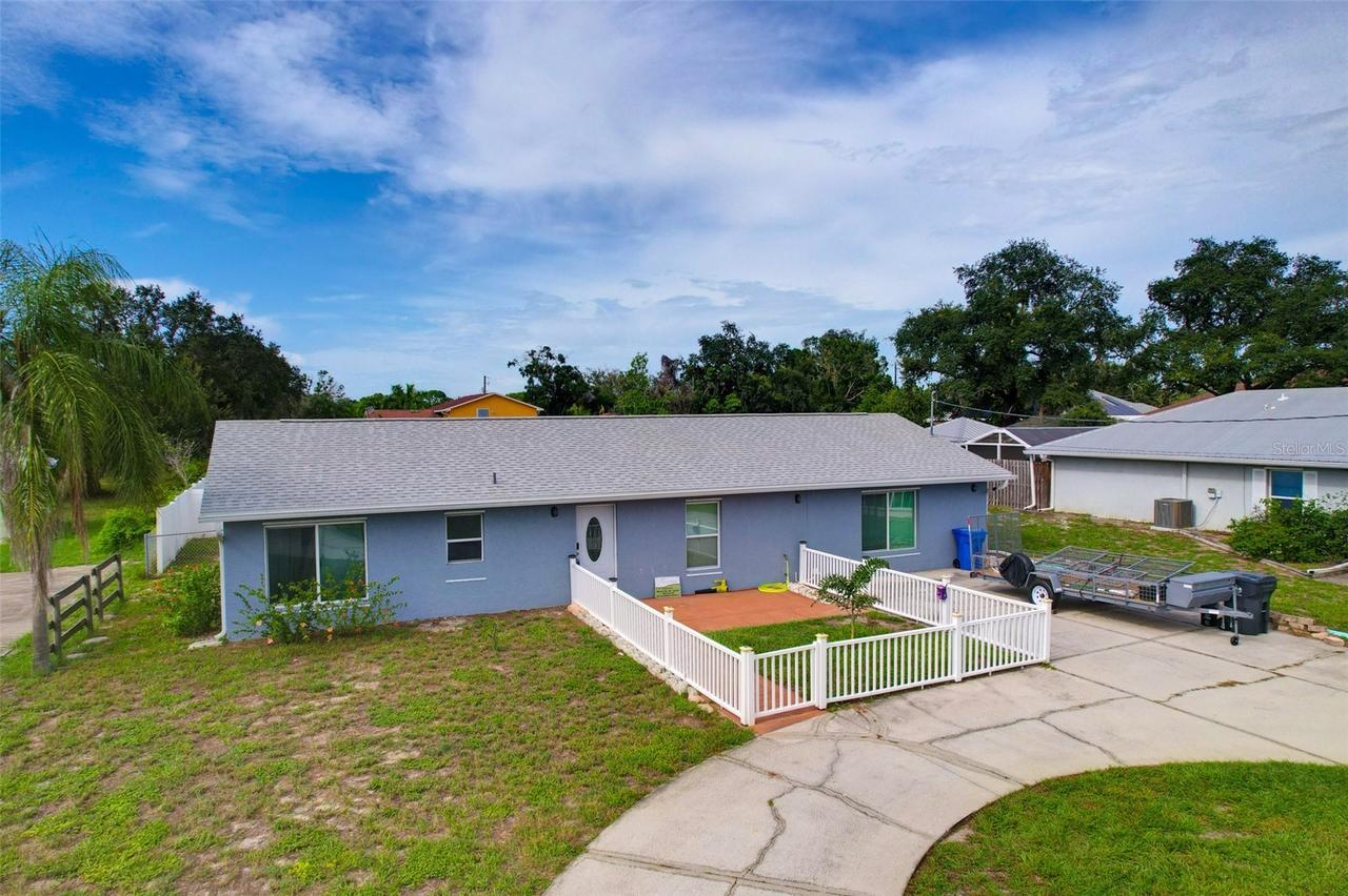2054 Saffold Park Dr., Ruskin, FL 33570